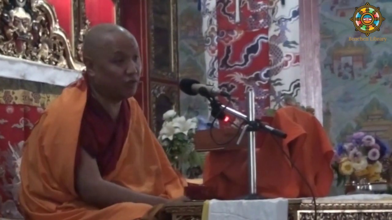 02 གྲུབ་དབང་སངས་རྒྱས་མཉན་པ་རིན་པོ་ཆེ་མཆོག་གིསའབུམ་གྱི་ལྗགས་ལུང་སྩལ་སྐབས་ནང་ཆོས་ངོ་སྤྲོད་མཛད་པ། 2012