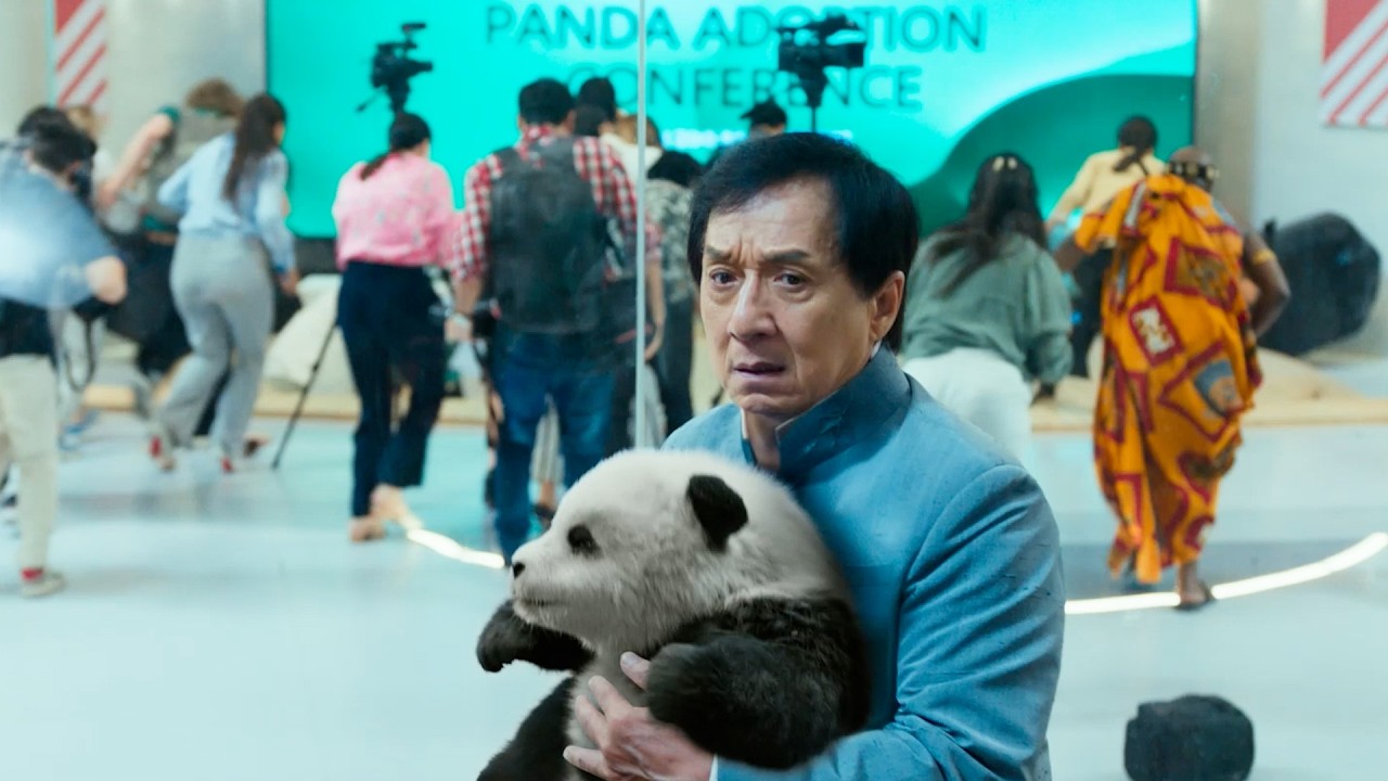 ジャッキー・チェンの声を演じるのは石丸博也！映画『パンダプラン』日本語吹替版 本編映像