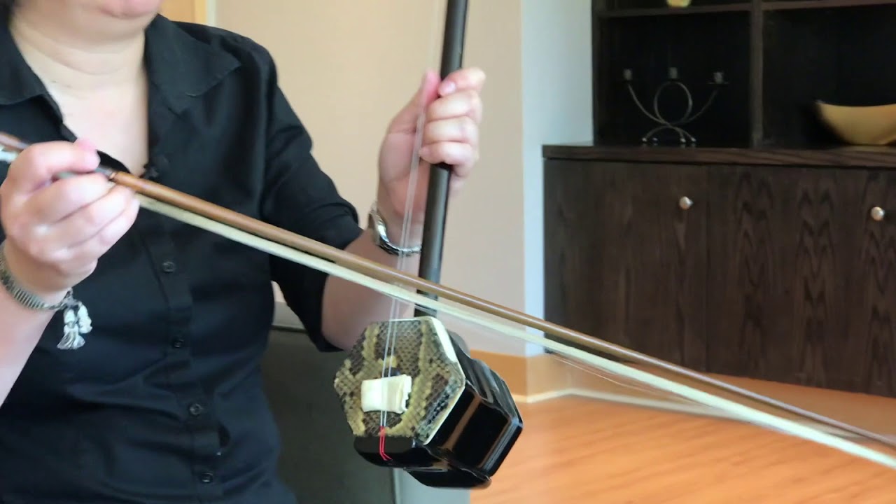 Part 4: Adding the Bridge, Felt, and Bow; Applying Rosin