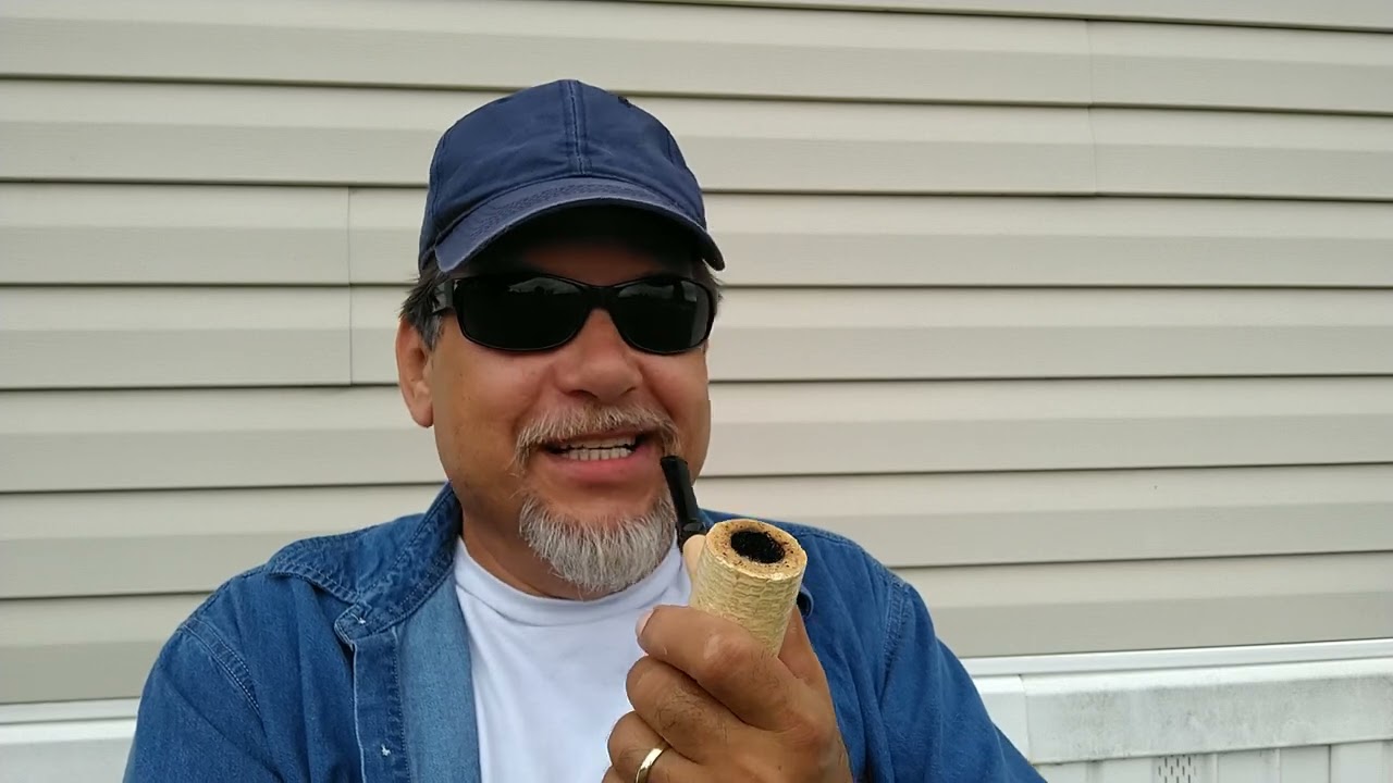 Missouri Meerschaum The General  ( Edward General Macarthur Hobbs)