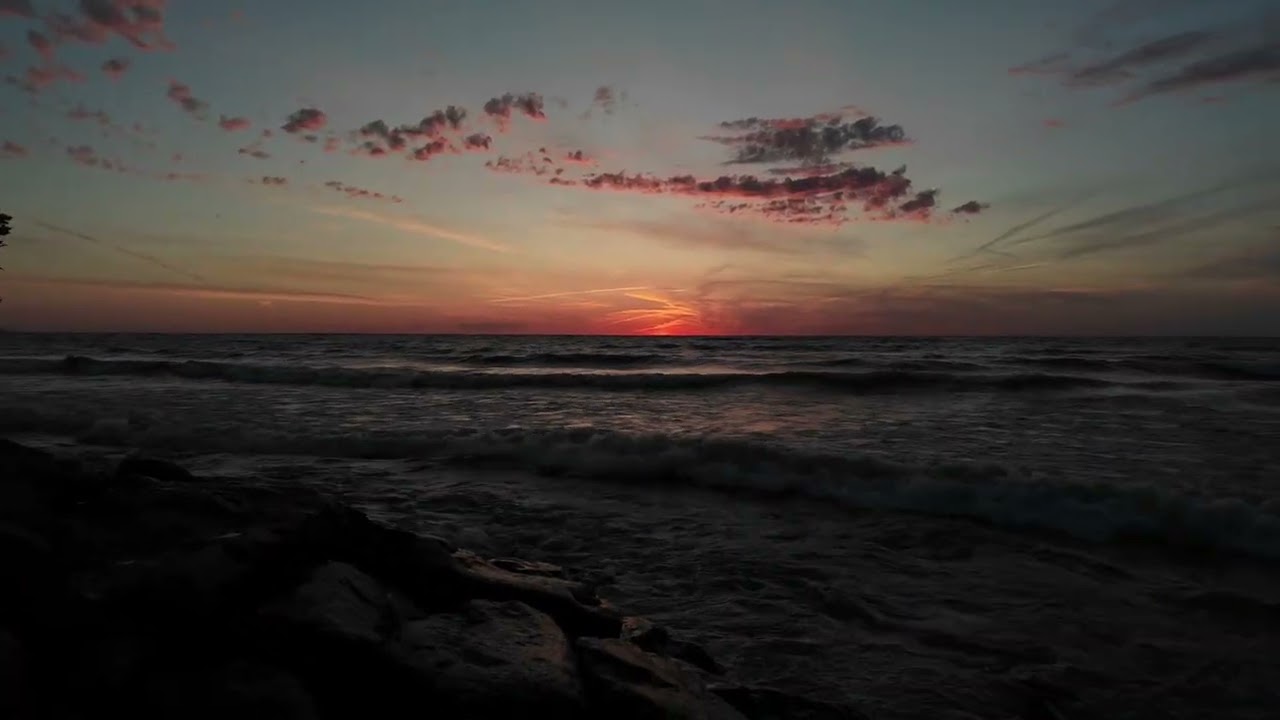 Fury at First Light, sound of waves