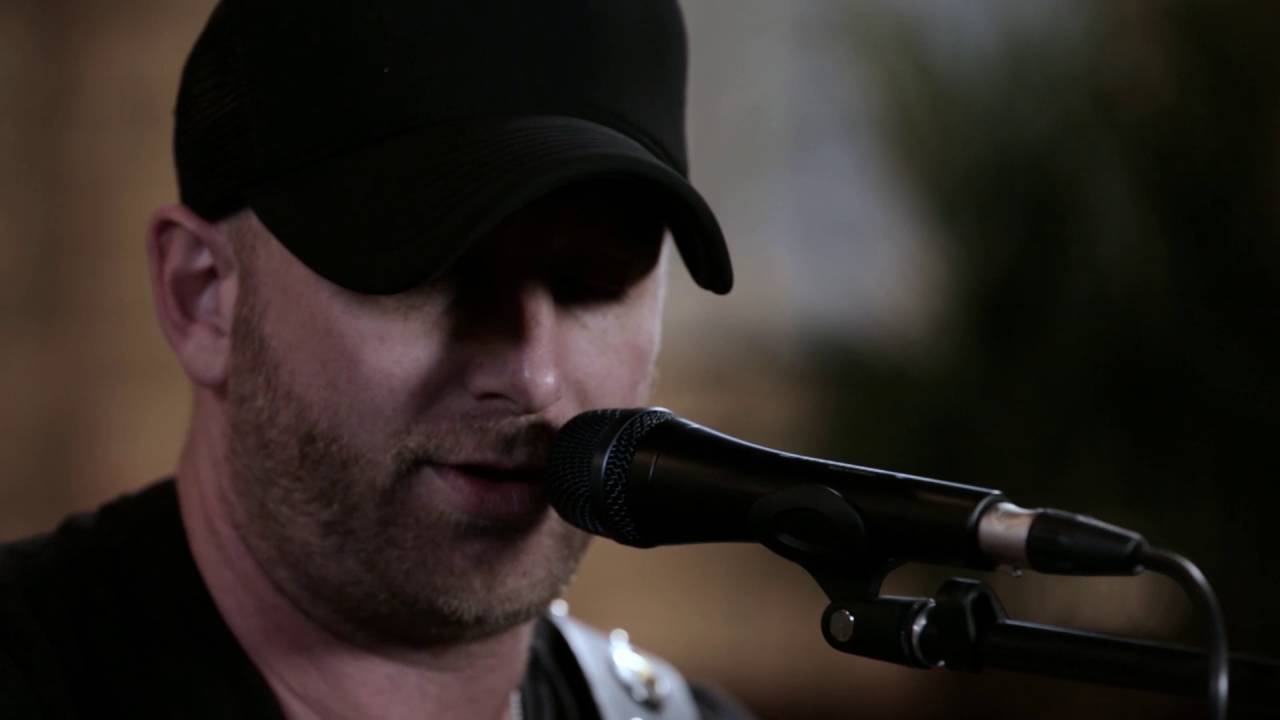 Tim Hicks  – The Gambler (Forever Country Cover Series)