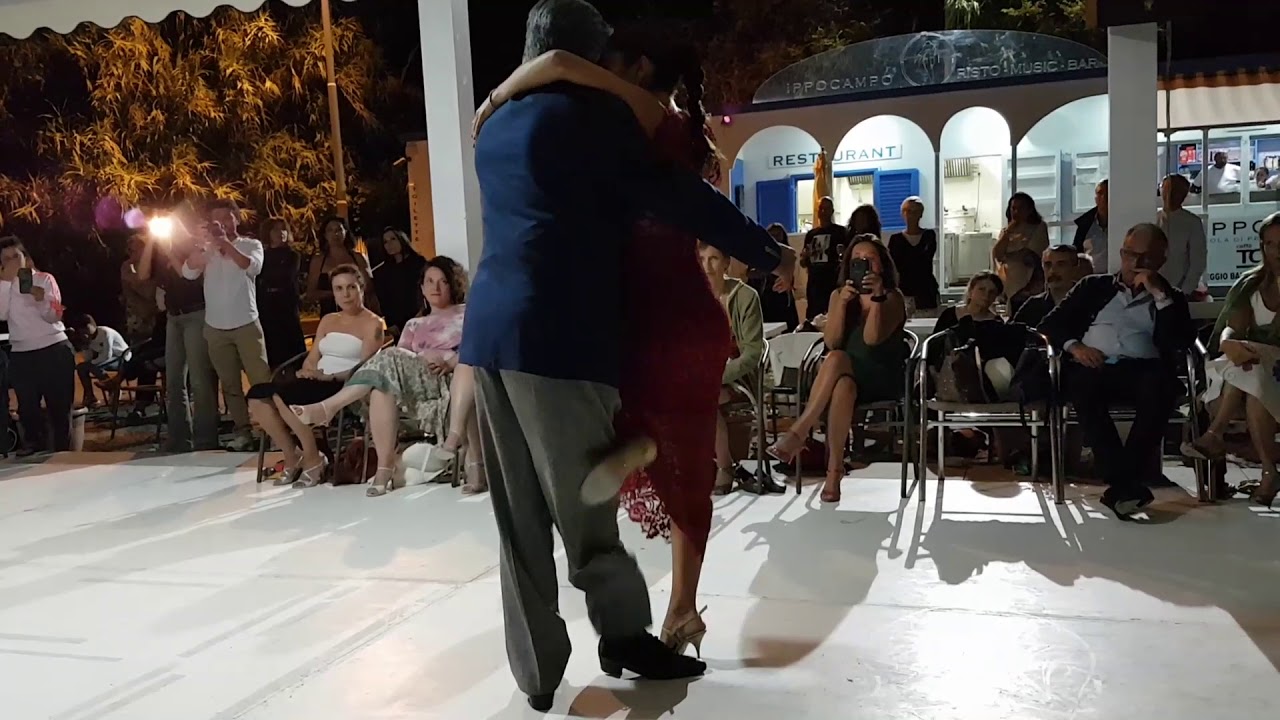 Osvaldo Roldan & Manuela Rodriguez,  El ingeniero
