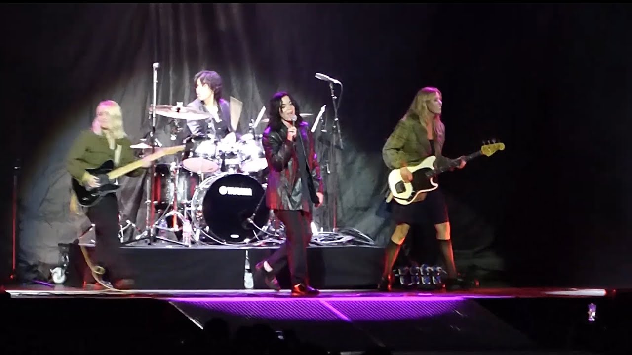 THE ACES - Full Support Act (The Vamps Concert) - O2 Arena, London - 27/11/2022