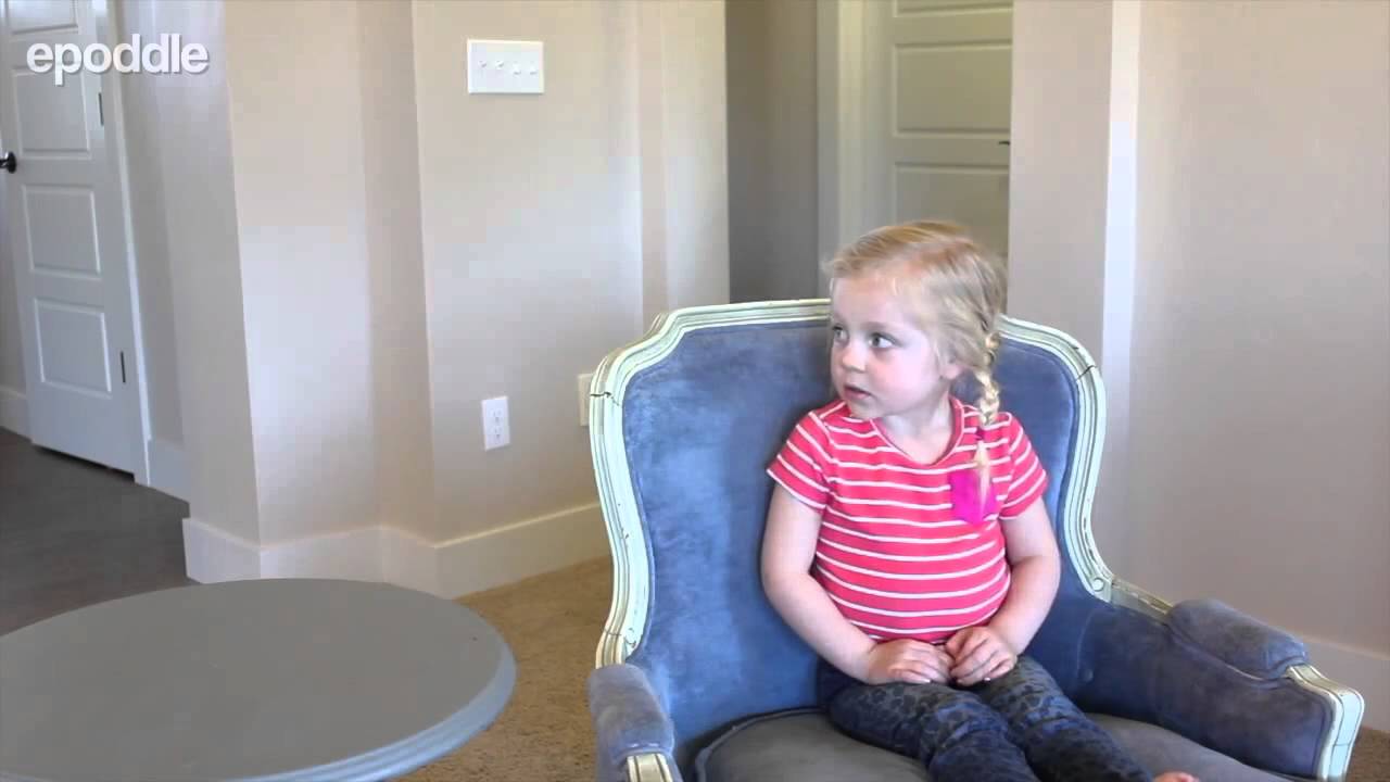 Dad asks adorable kids questions about the USA