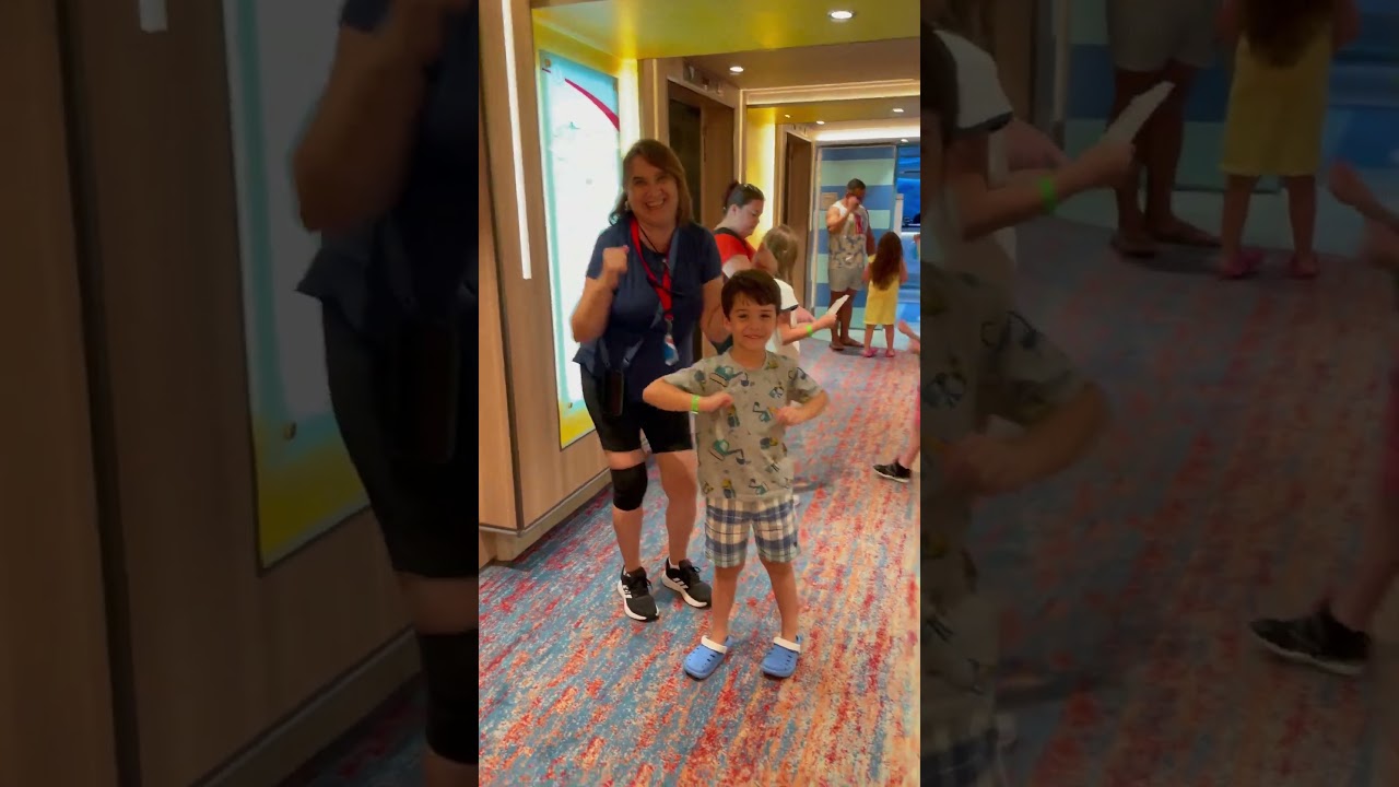 Chicken Dance at Carnival Celebration #chickendance #carnival #cruise