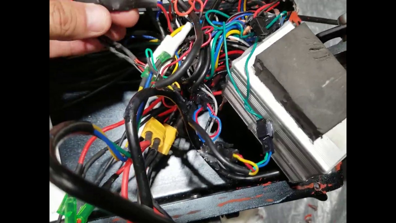 Nanrobot D4+ 2.0 Whats inside the scooter Plus overview of the basic wiring diagram electric scooter