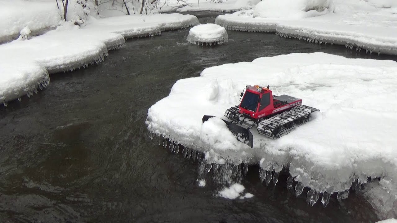 kyosho blizzard sr with simulator smoking and engine sound.