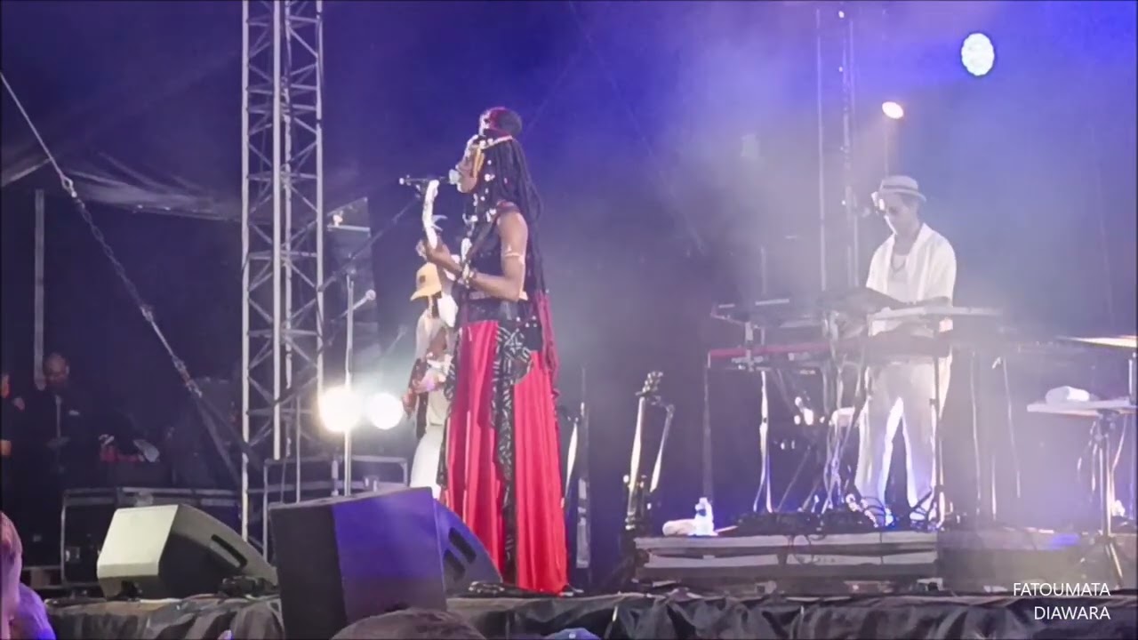 FATOUMATA DIAWARA extraits du live@Festival du chant de marin Paimpol 2025