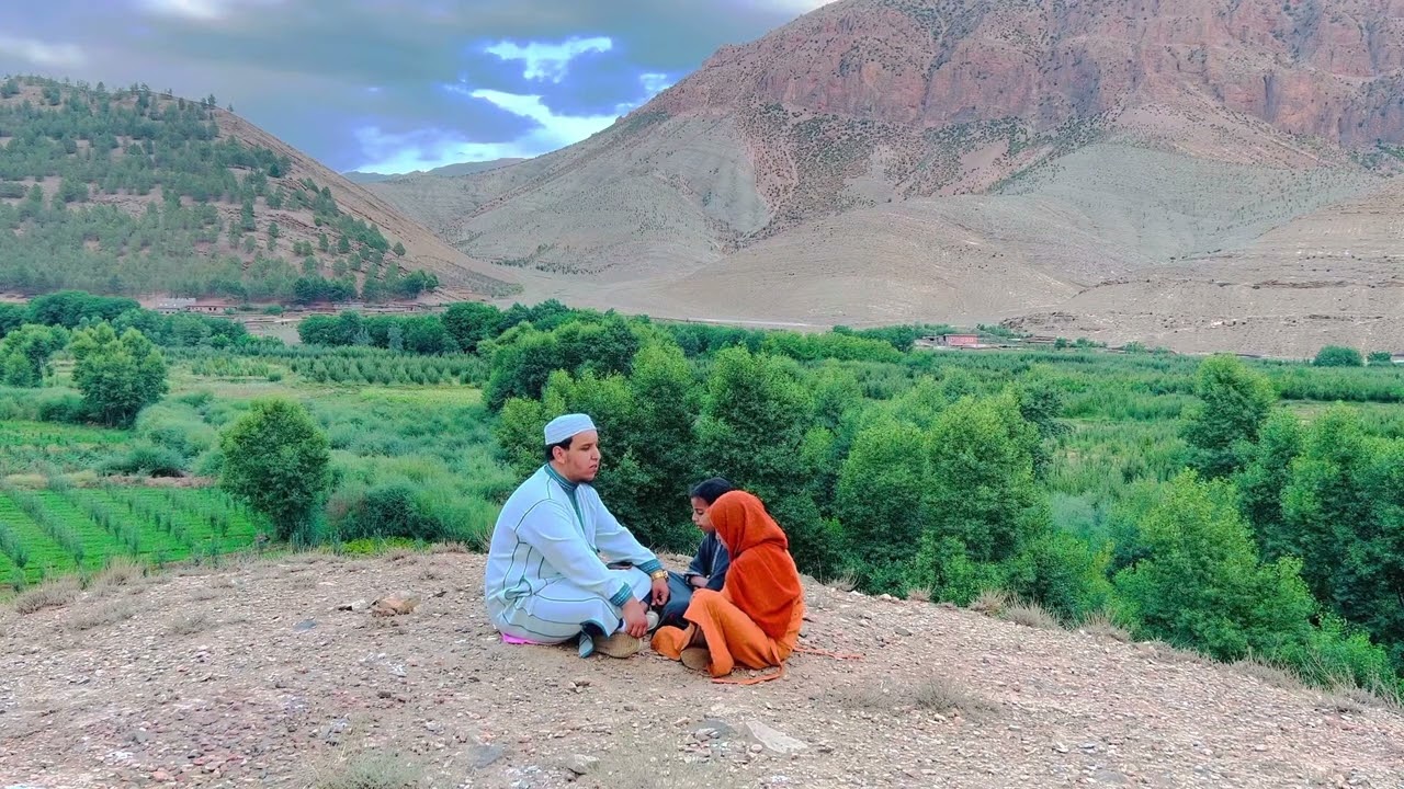 تلاوة تعْليمِيَّةٌ لسورة الفاتحة والإخلاص والفلق والنَّاس مع سارة وحفصة مخلوفي