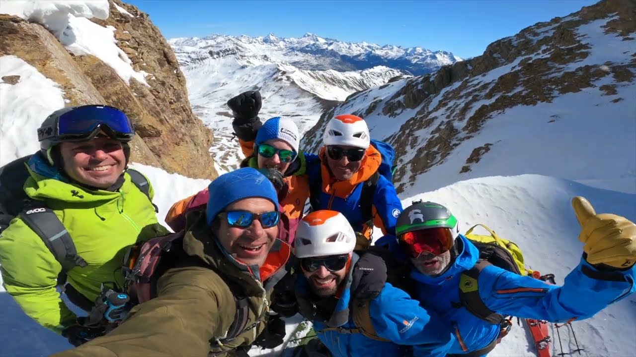 Corredor de Punta Escarra - Culibillas Ski-Page (5-Abril-2023)