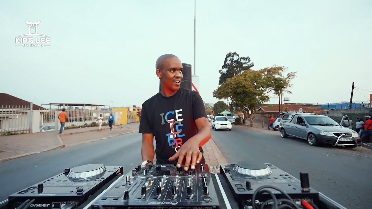 King Lee - Raw But live on the Road (Earphoneless Set)