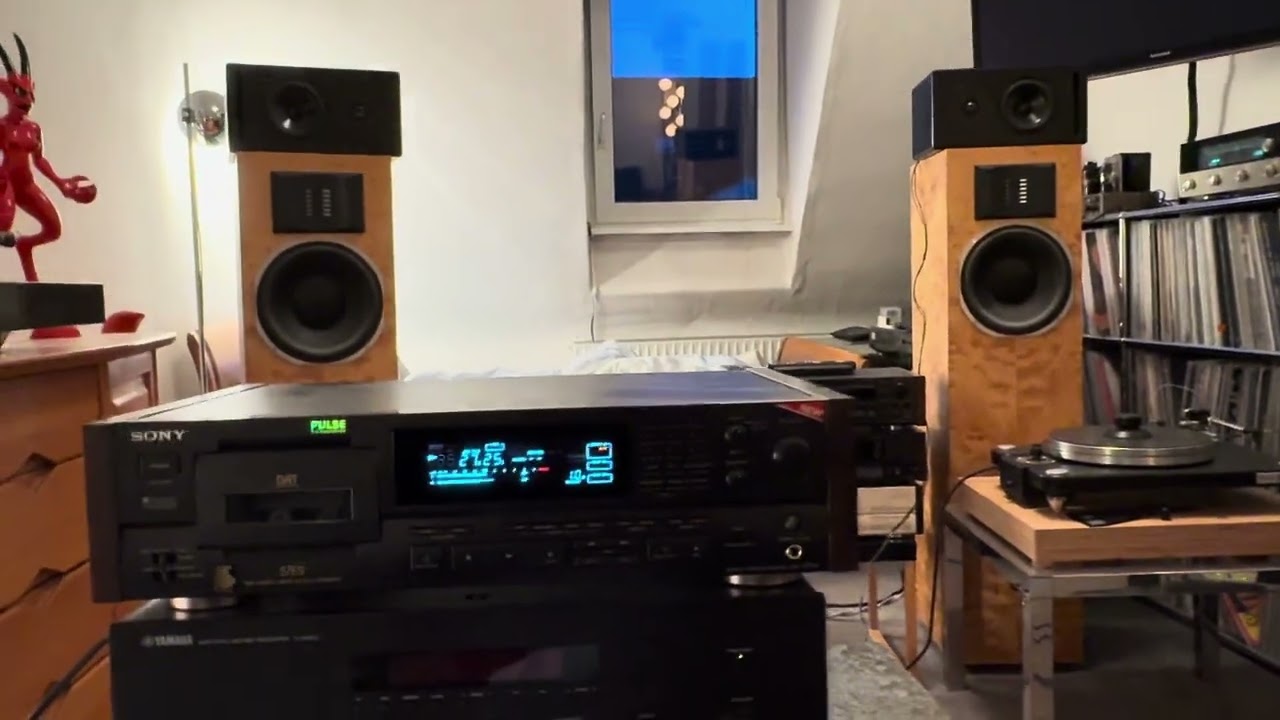 SONY DTC-57 ES DIGITAL AUDIO TAPE DECK DAT PLAYER MADE IN JAPAN/HOLZZARGE