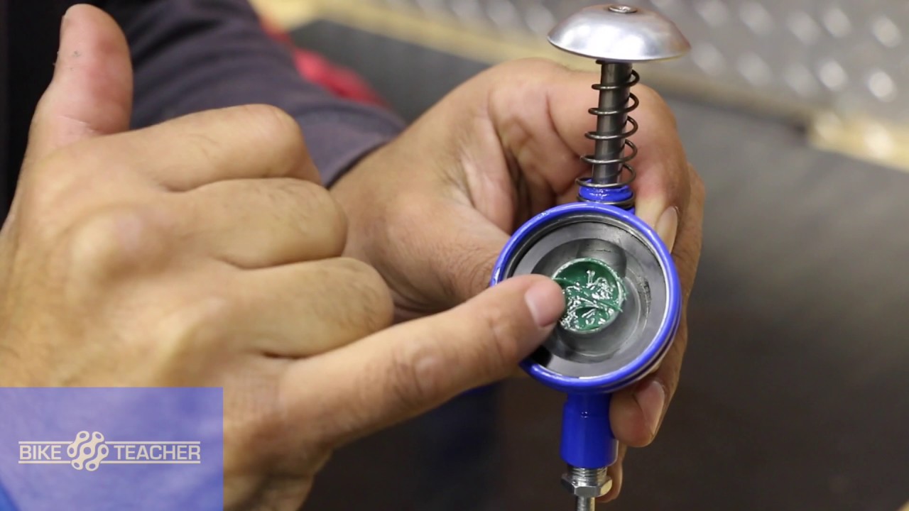 Как смазывать с помощью пистолета Park Tool GG-1