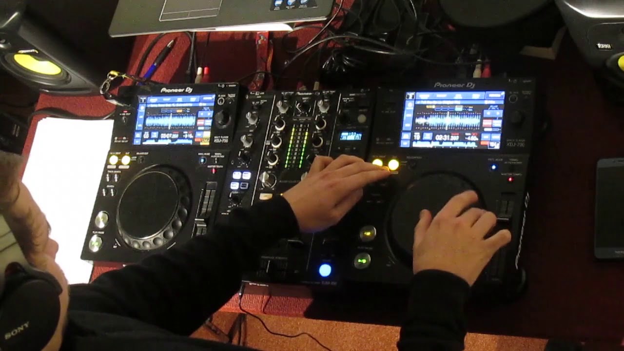 Pioneer XDJ 700 & DMJ 450 DISCO HOUSE