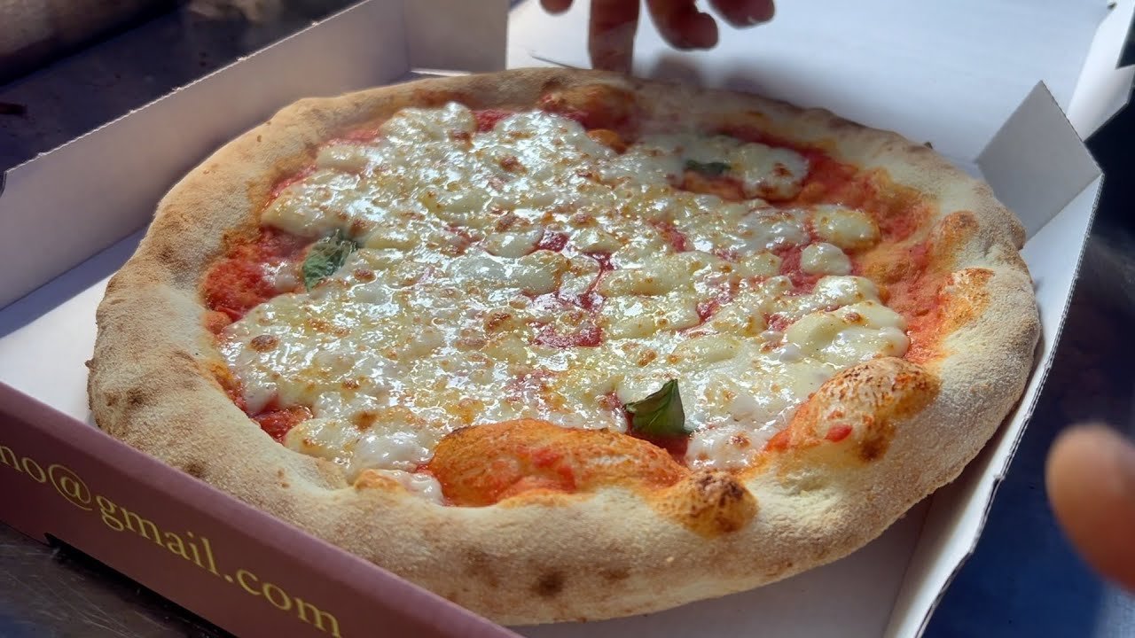 How to  Improve  Pizza  Stretching  Technics  and tips to Knowledges