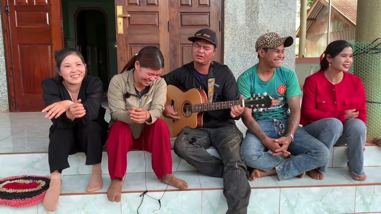 Adoh jrai moak Amị nam & Ama thy (ksor thin)// siusamtv.