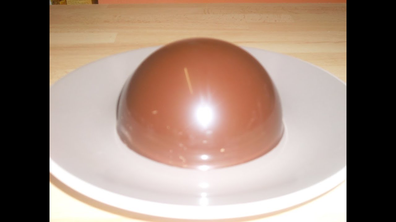 Comment faire une coque (d&ocirc;me) au chocolat? technique de p&acirc;tisserie