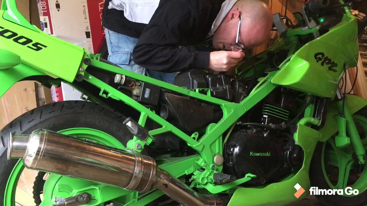 Kawasaki GPZ500S Video Two