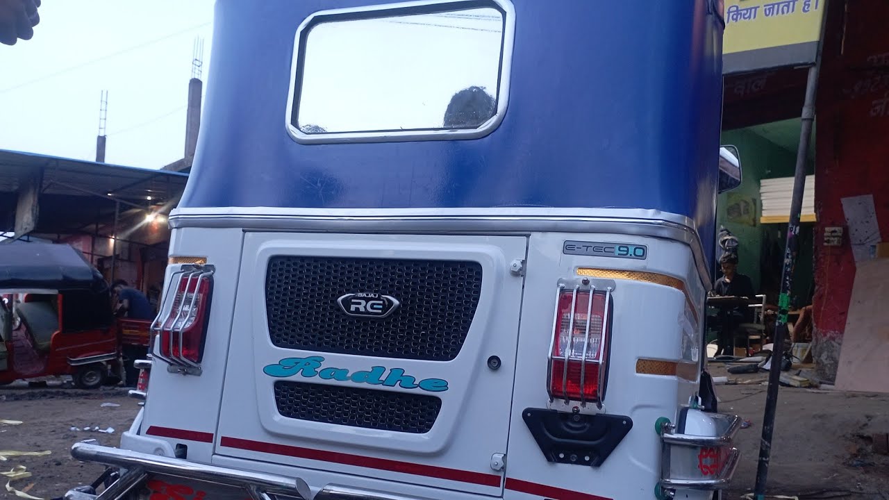 #electricauto #bajaj #autorickshaws Bajaj battery auto decoration agra!! bajaj electric auto agra