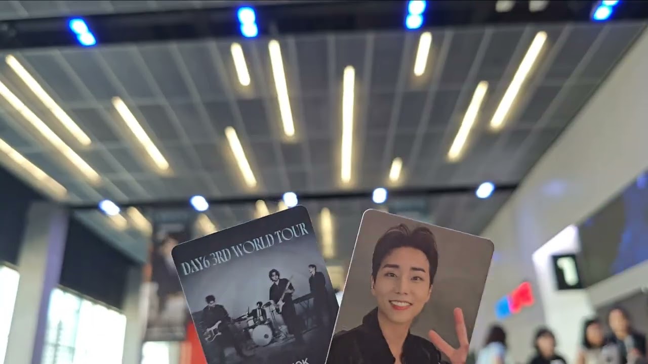 [마이데이 브이로그🍀] 데이식스 FOREVER YOUNG 방콕 🇹🇭 • 똠얌꿍과 영케이가 전부인 투어 • 전시회 셀렉하기 • 저 데식 스텝 아닙니다
