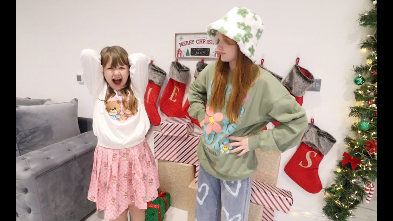 CHRISTMAS PRESENT CLOTHING TRY ONS & BOXING DAY SALES BARGAINS!