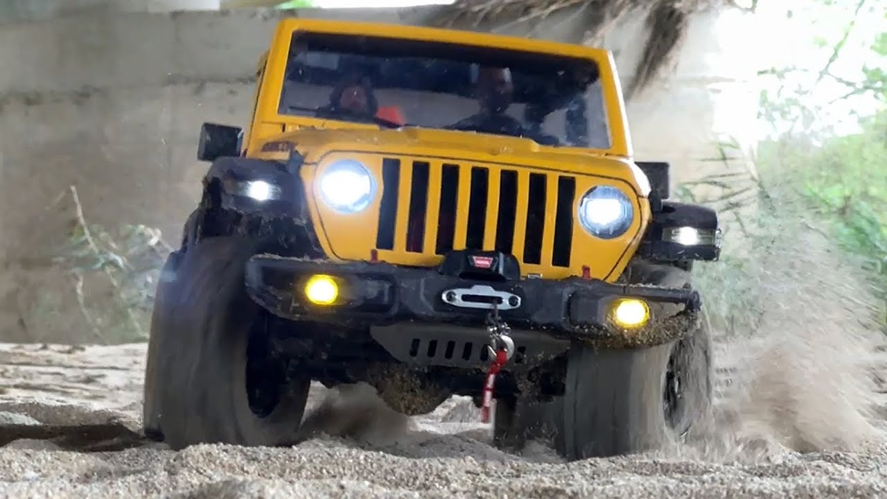 1/10 Scale Jeep Wrangler Rubicon JL 2-door Custom body RC4WD TF2 Chassis Off-road driving 4X4 Rc Car