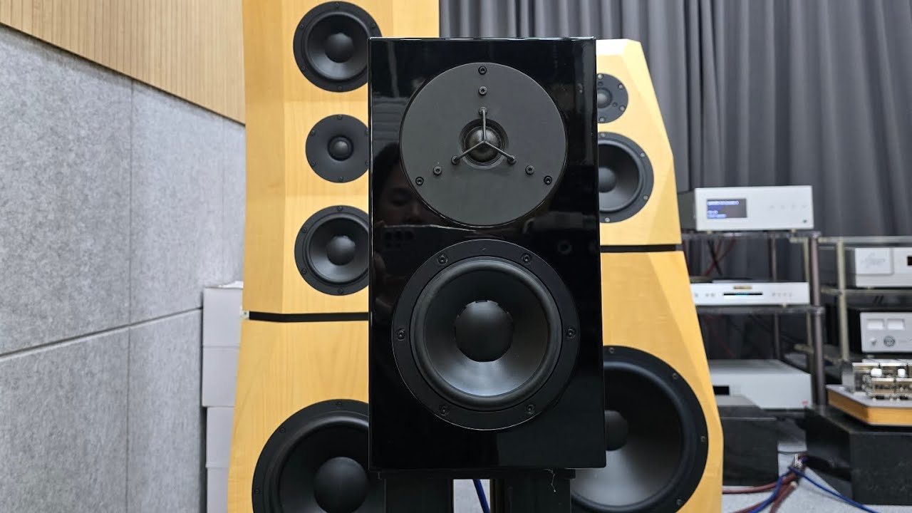 Esotar  T330D, Audiotechnology15h  로 제조된  특주  북쉘프  스피커
