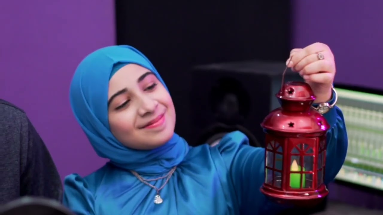 شوفنا هلالك شهر مبارك وبعوده يارمضان  المنشده ملك محمود _المنشد احمد عزت  الشاعرة شرين سعد احمد 💚🌙