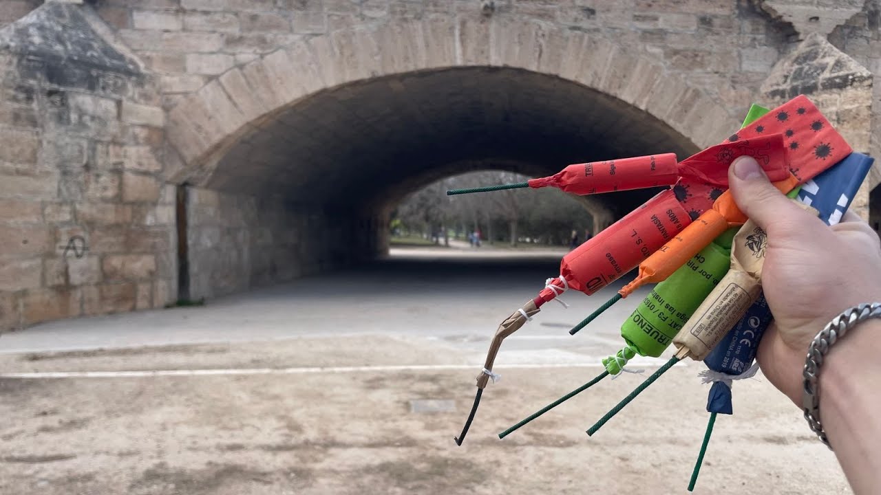KÆMPE SPANSKE KANONSLAG I TUNNEL - LAS FALLAS 2023