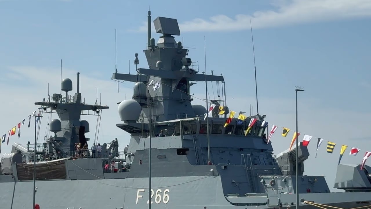 Korvette EMDEN (F 266) im Marinest&uuml;tzpunkt Rostock Hohe D&uuml;ne 8.8.2025