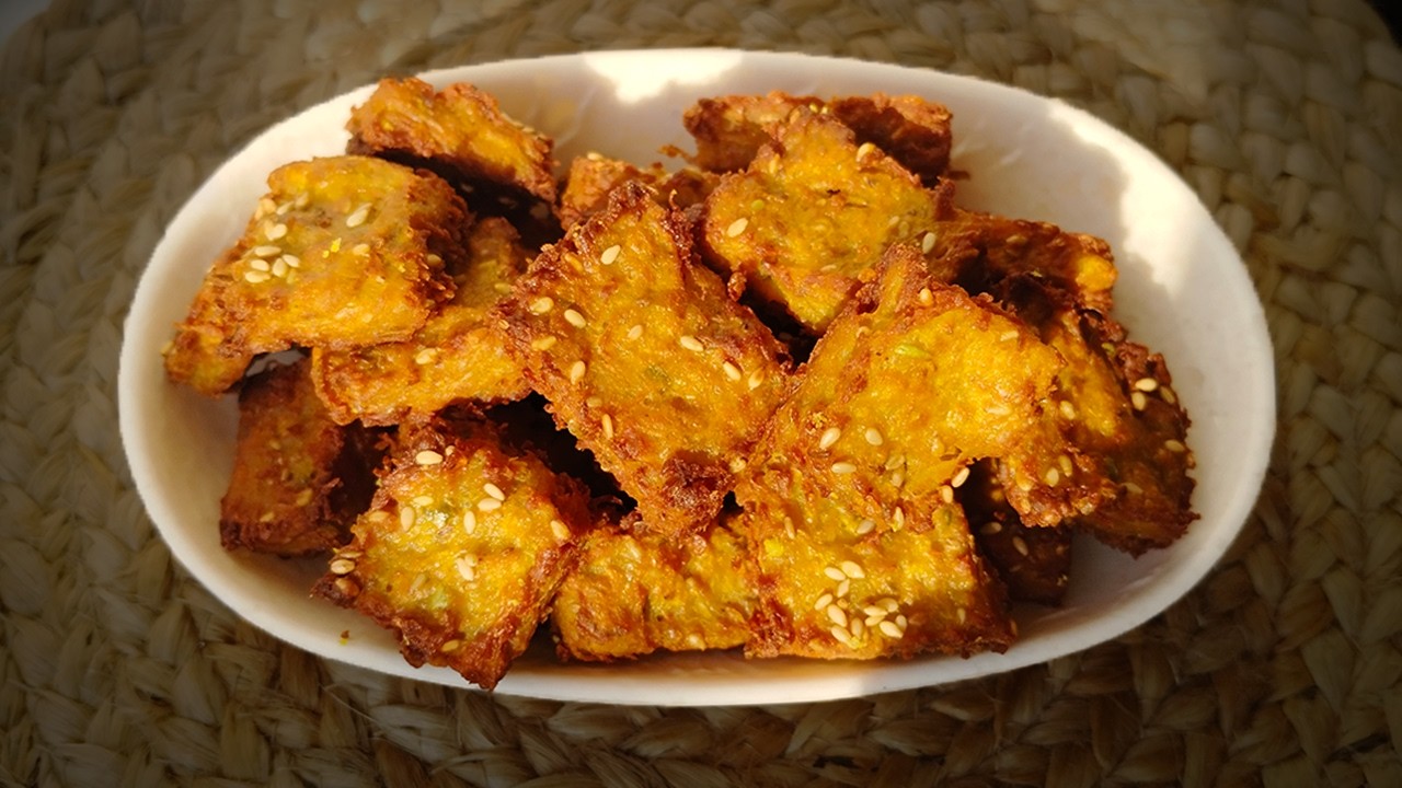चटपटीत, खमंग आणि रुचकर मुळ्याची वडी | RADISH PAKODA