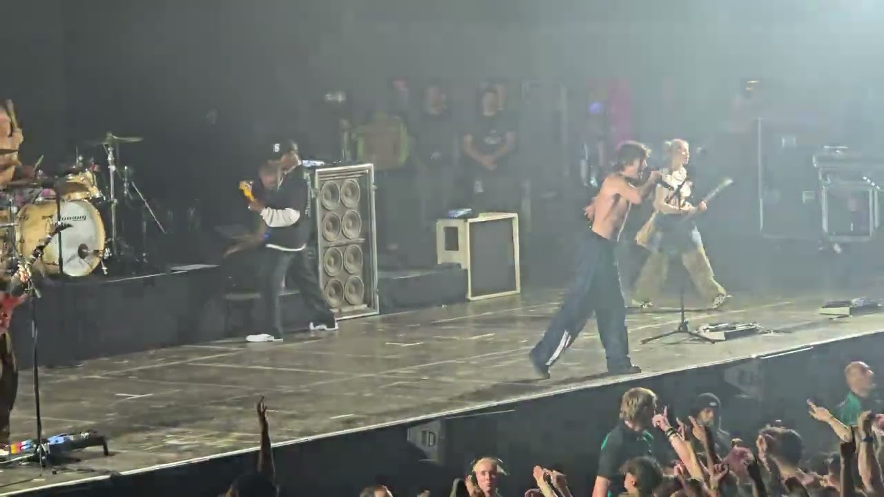 Turnstile - Blackout + Birds @Afaslive Amsterdam  10-11-2025