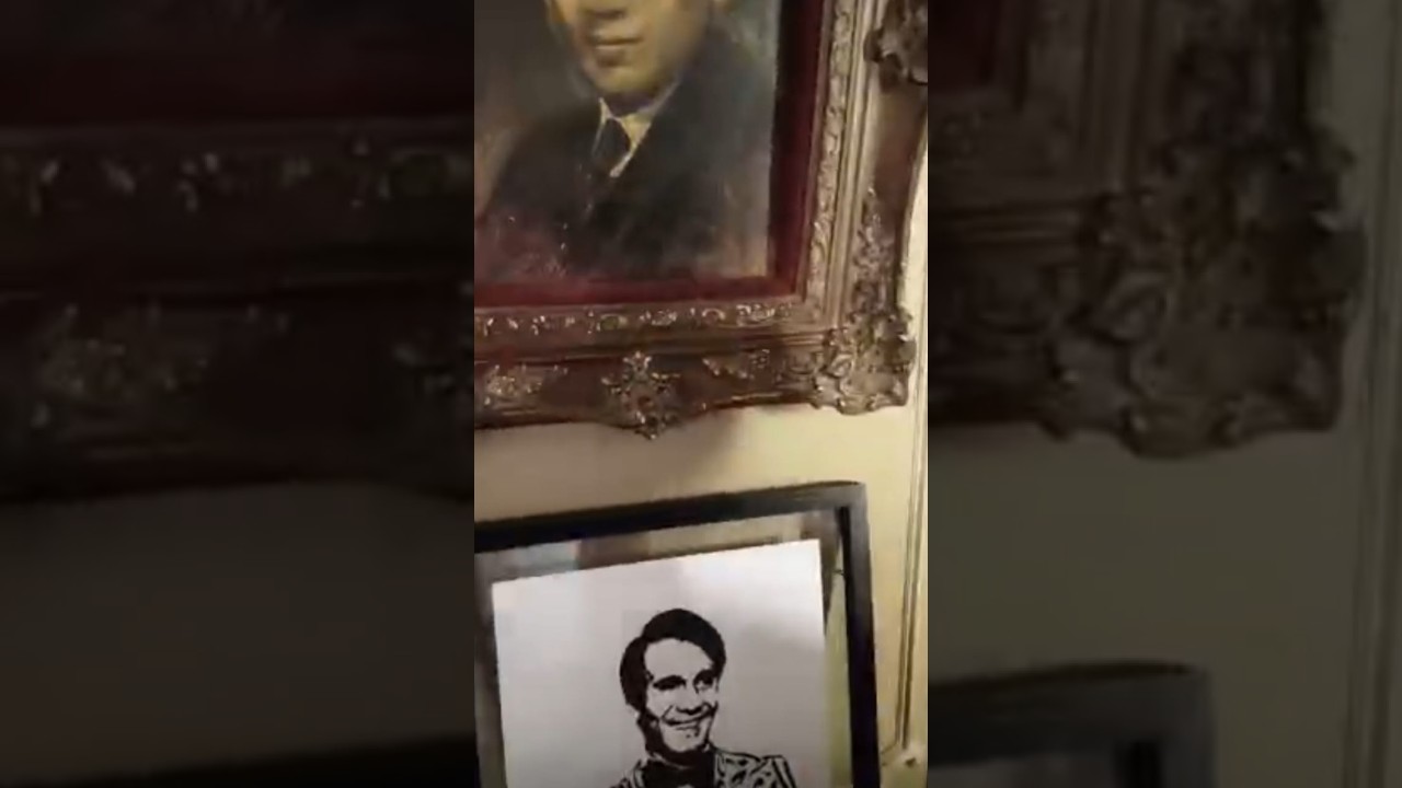 قِبلة محبيه ولو كان مهجورا وغرفة نومه لم يغيرها الزمن.. هنا عاش العندليب الأسمر عبدالحليم حافظ