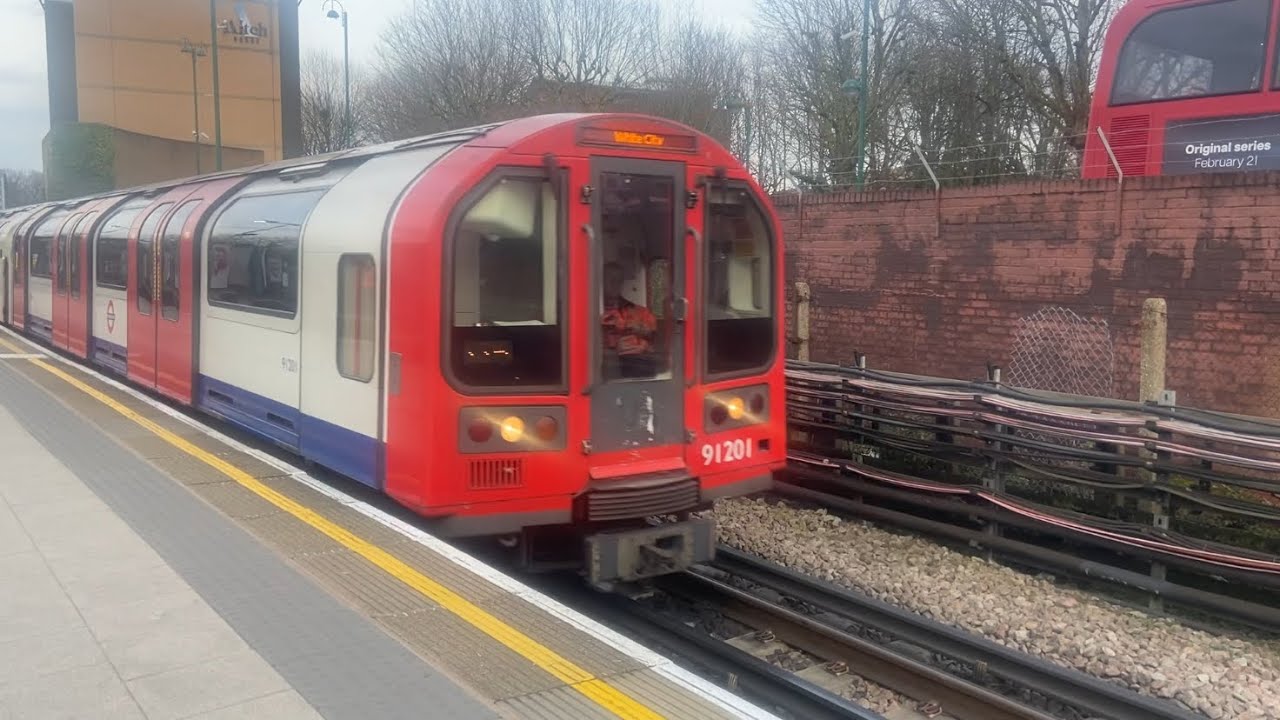 REFURBISHED + NEW MOTORS | Journey on the Central Line | Leytonstone-Liverpool Street | 91201-91001