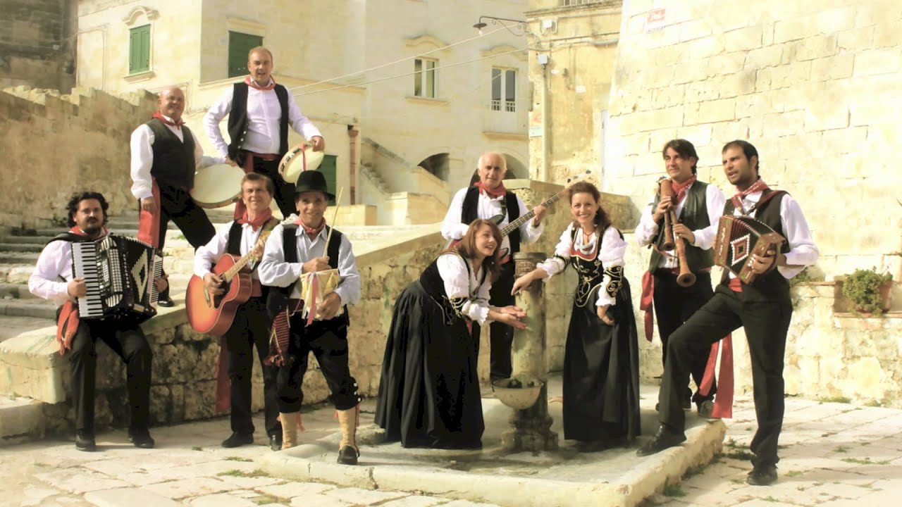 Gruppo Folk Matera - 05 TARANTELLA MATERANA