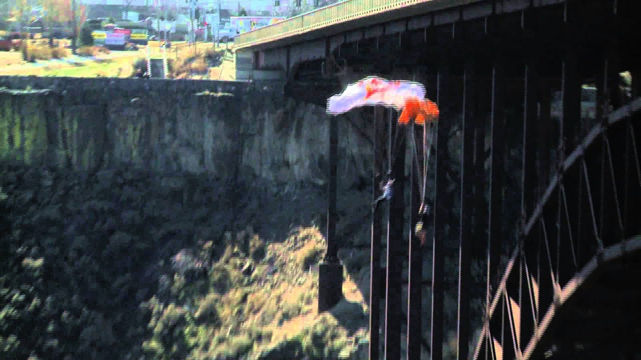 Base Jumpers at Perrine Bridge in Twin Falls, Idaho