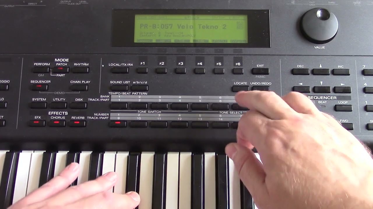 Roland XP-80 Music Workstation Random Patches & Built-in Demo Songs