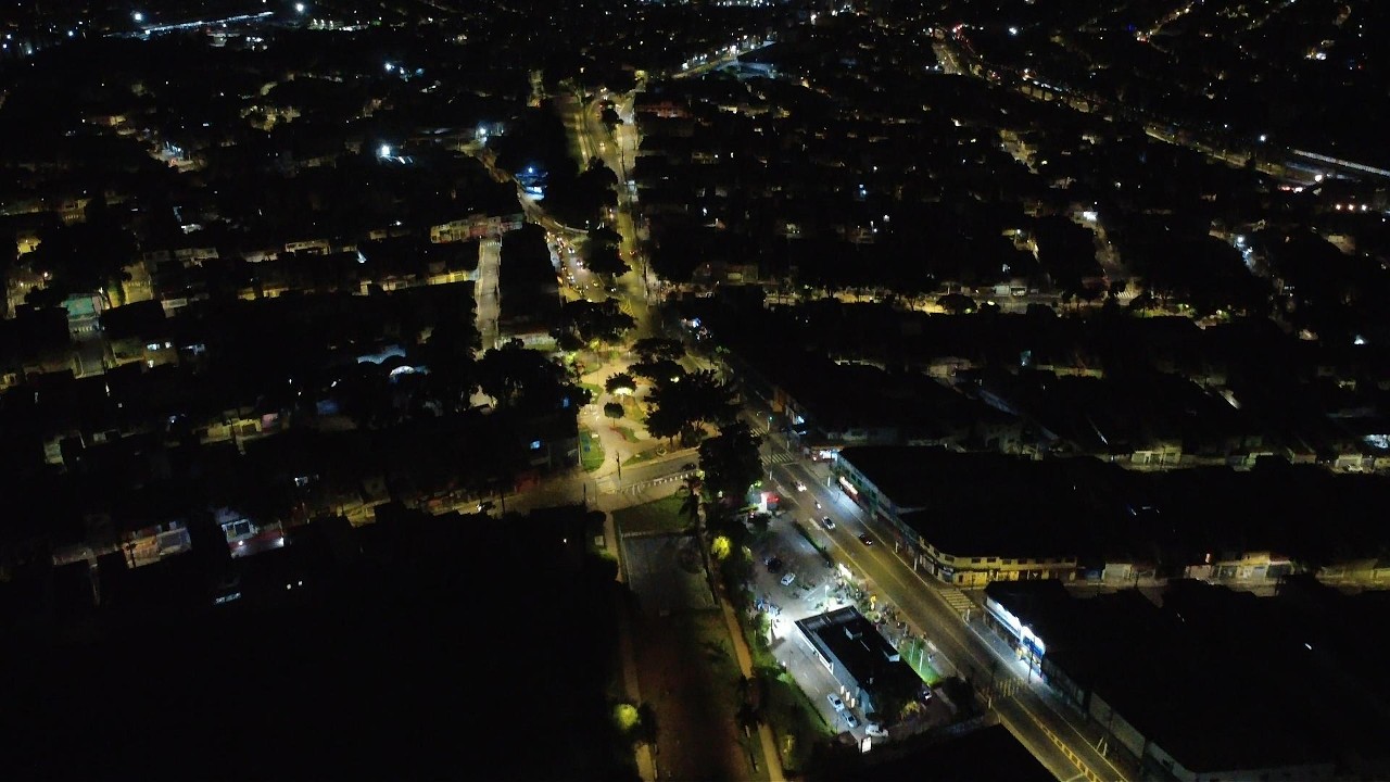 DJI Mini 4K - Voando de madrugada