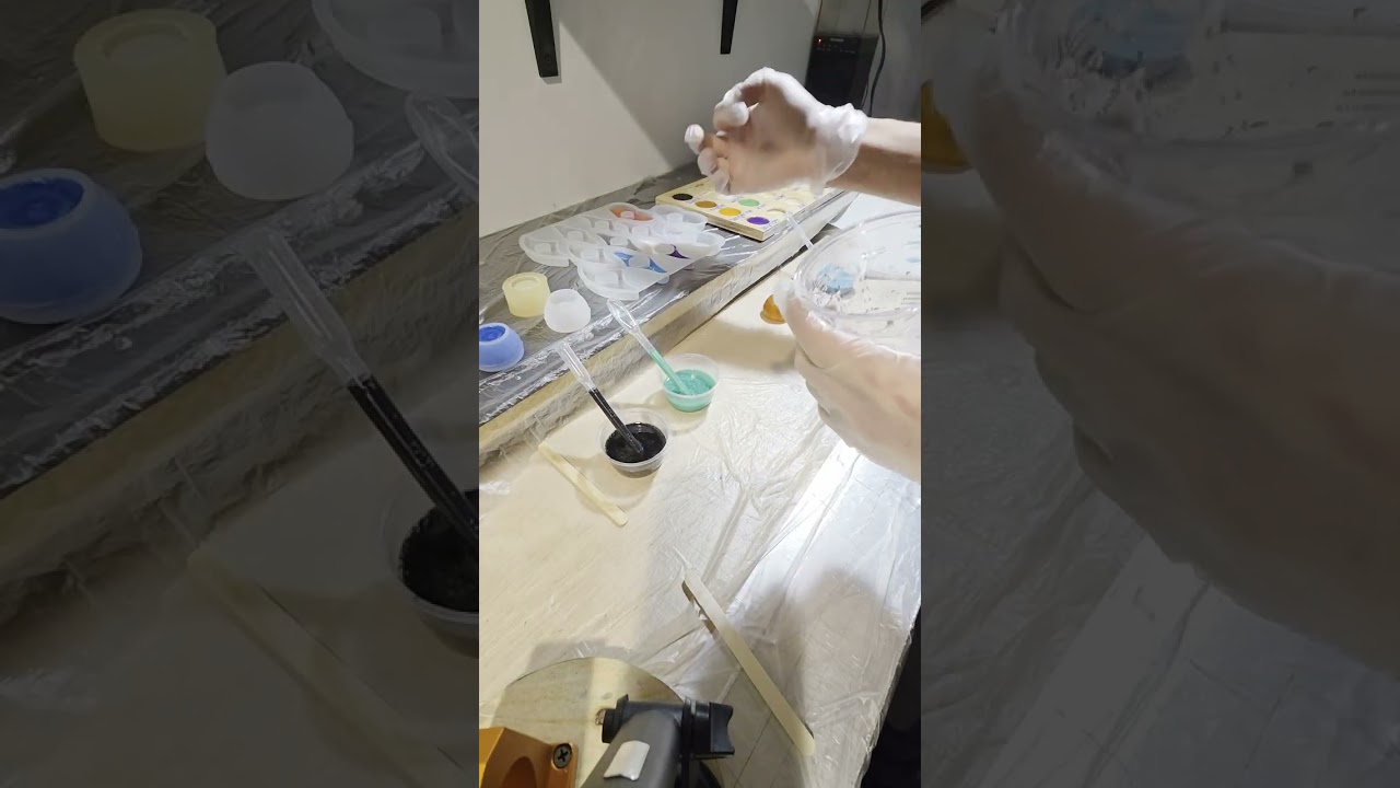 Epoxy Resin Pouring Some Unique Colors