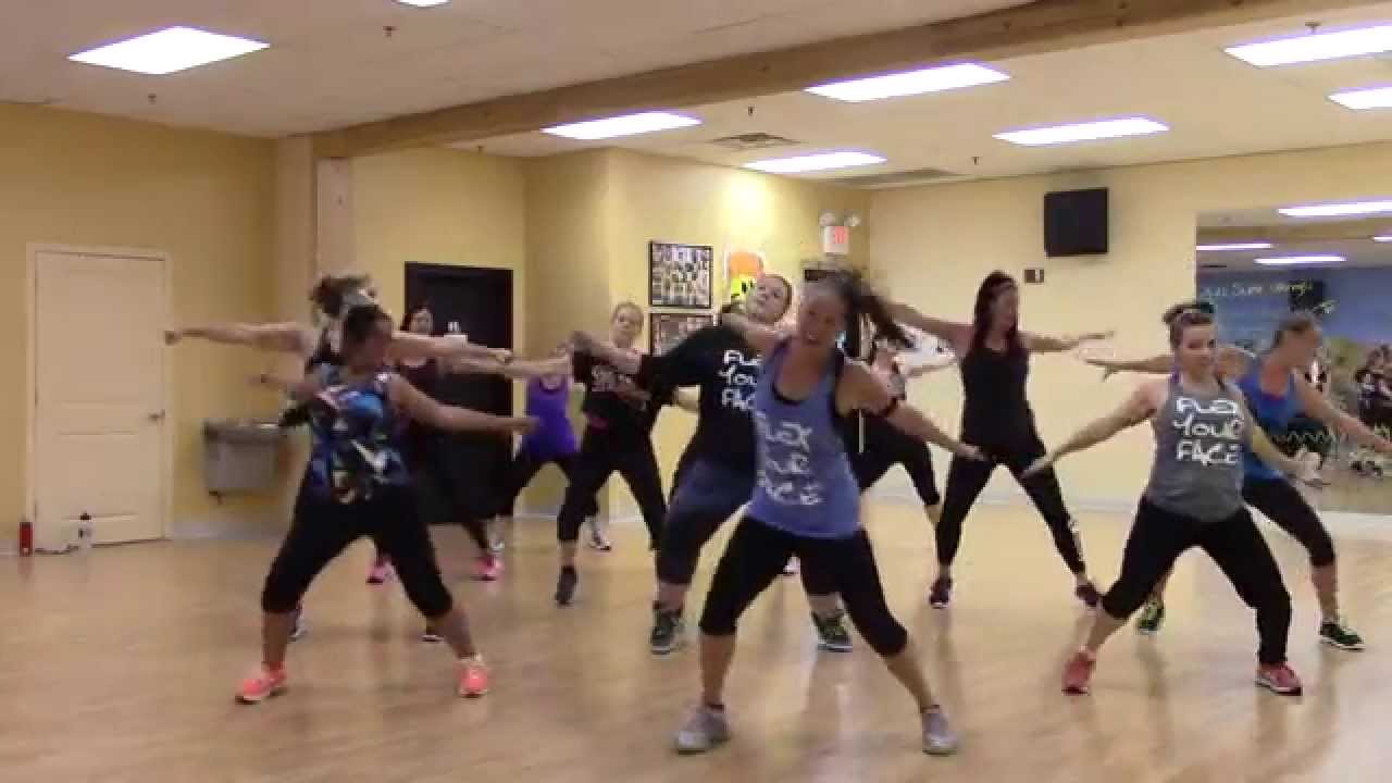 Bailando (English Version) - Enrique Iglesias ft. Sean Paul  LetGo Fitness Zumba® Fitness