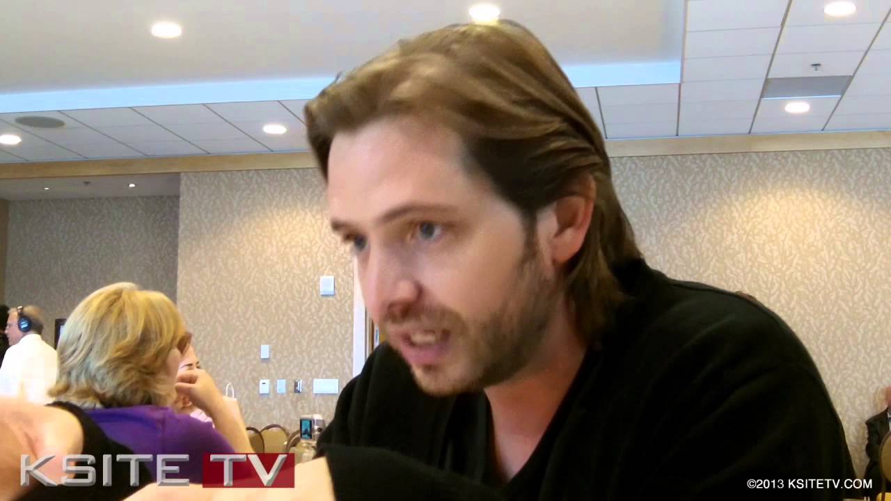Aaron Stanford (Birkhoff) NIKITA Interview - Final Season - Comic-Con 2013
