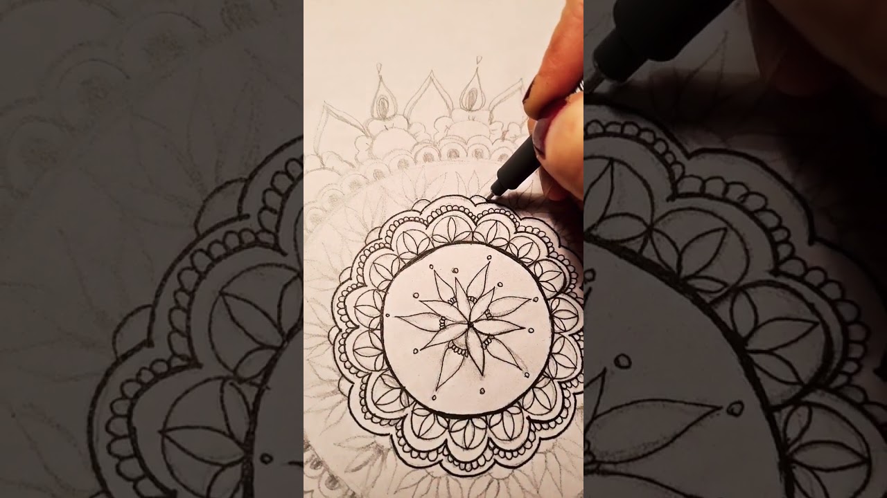 Esperando este momento. #mandala #mindfulness #creative #meditation #zenart #staedler #mandalaart