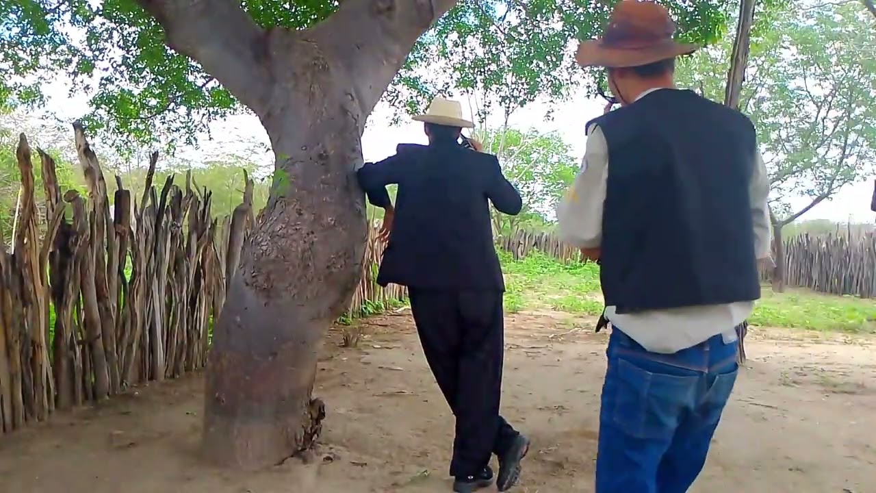 Delegado e seus soldados atrapalhados 
