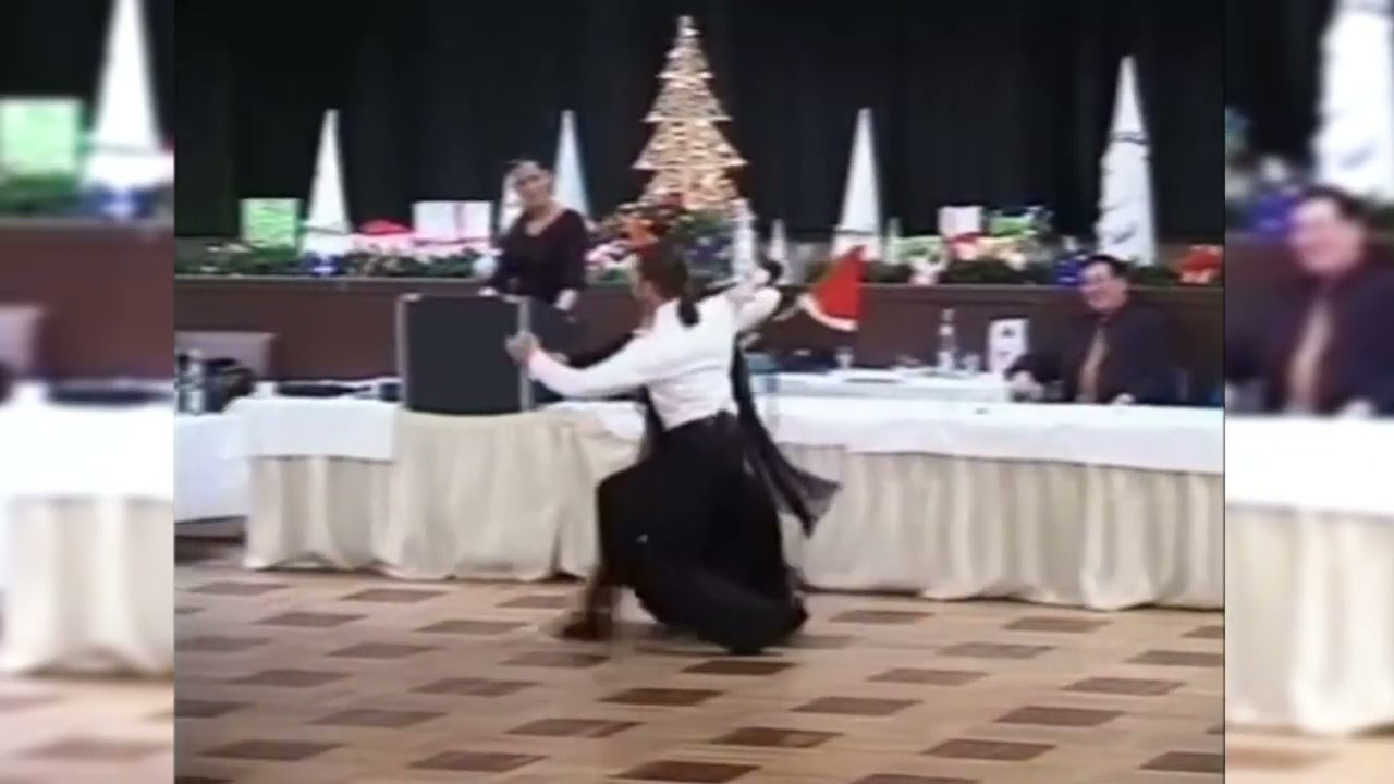 Incredible flow of Waltz | Luca Baricchi & Loraine Barry