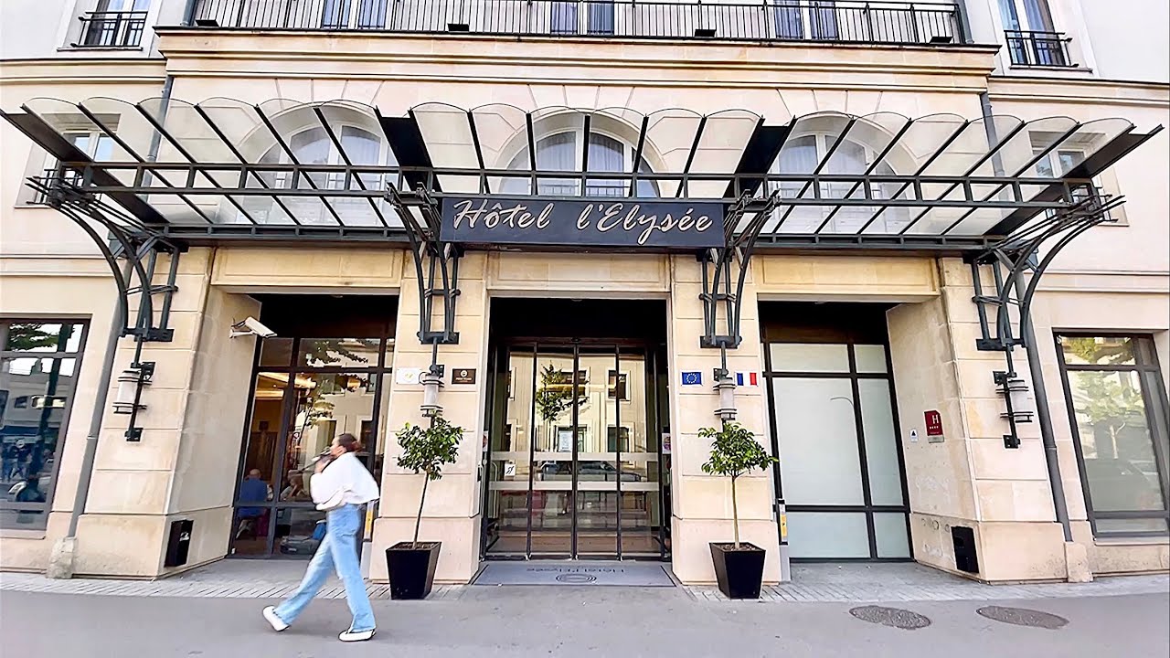 STAY AT Hôtel l'Élysée Val d'Europe REVIEW @ Mall Val d'Europe / La Vallée Village near Paris France