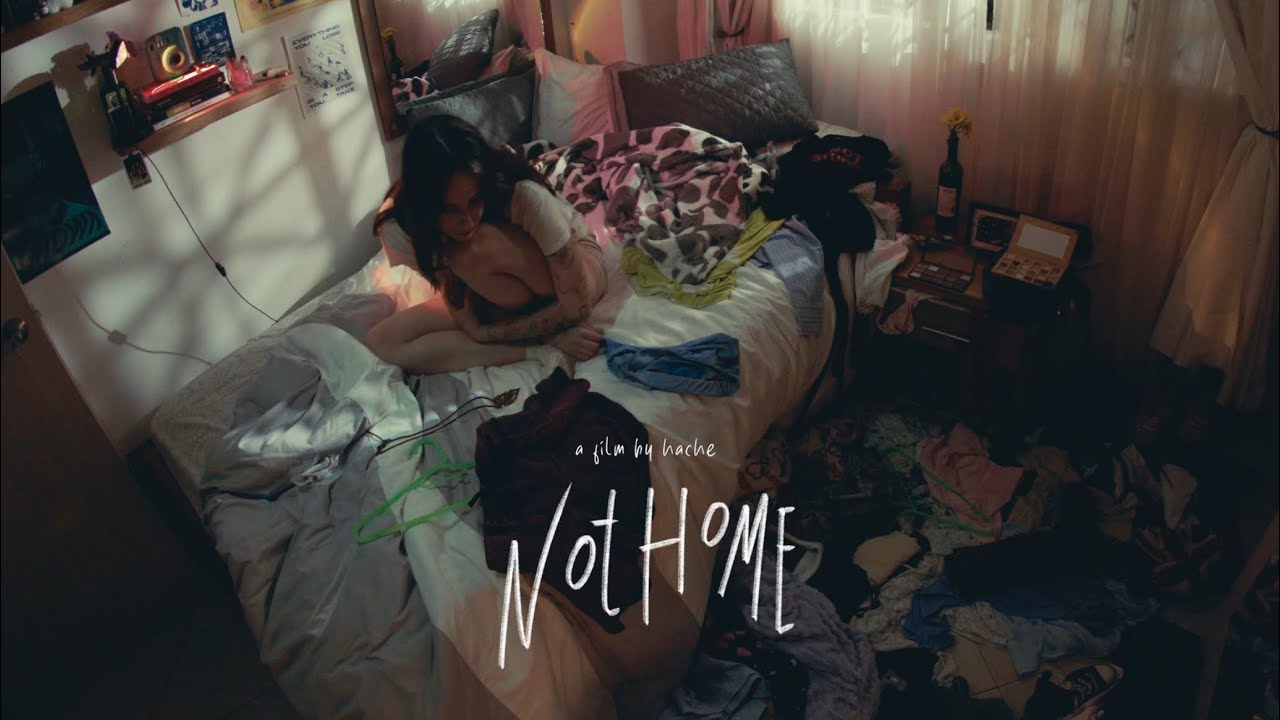 NOT HOME - Sofi Arbol (videoclip oficial)