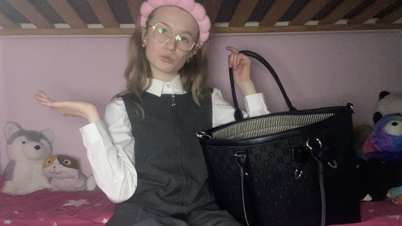 What’s in my school bag + blazer￼?! 👛🎒#preppyoreo #youtubevideo #fypシ #fypシ゚viral #preppy #foryou #