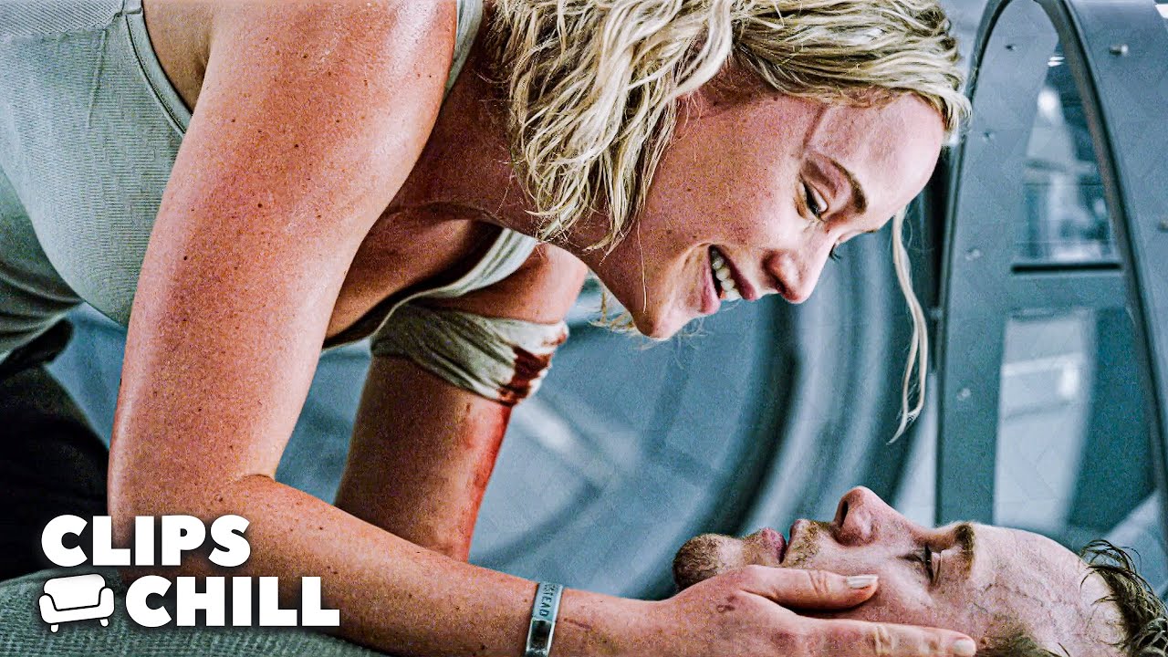 Jennifer Lawrence Saves Chris Pratt's Life | Passengers