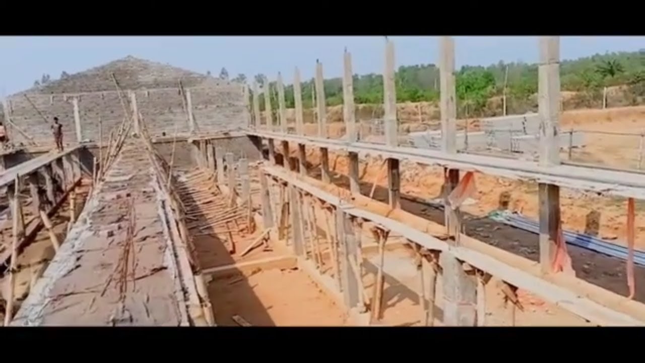 Describe to layer farm construction shed length .#Layer farm